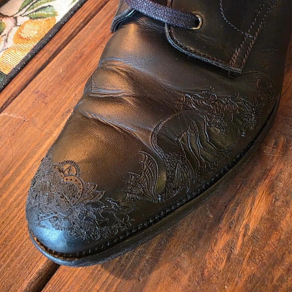 Alexander McQueen Black Laser Etched Leather Boots size 42 tattoo art Damaged